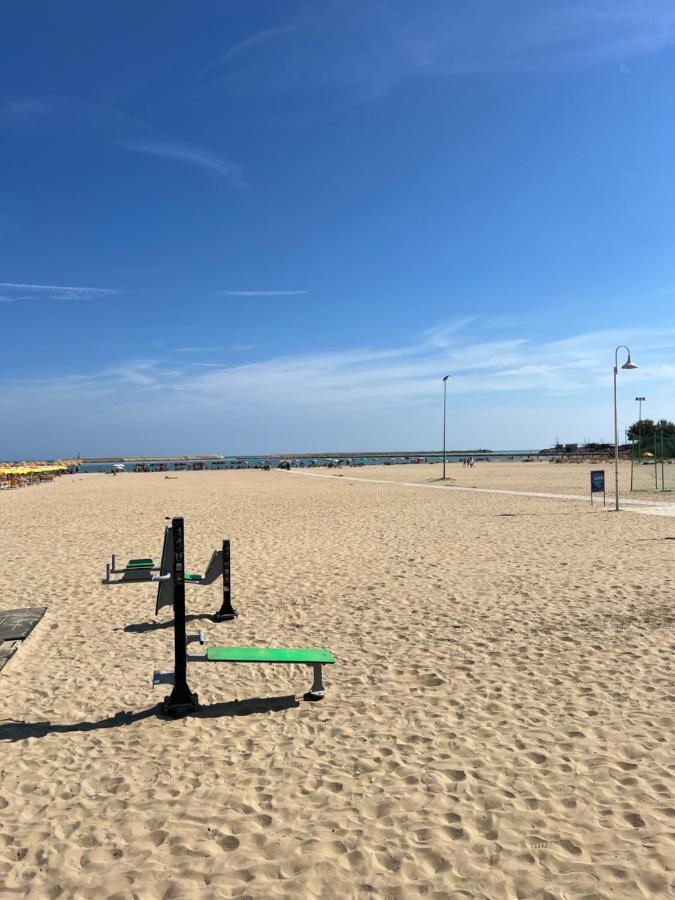 "Casa Incantevole" Fronte Mare Pescara - Appartamento Via Buozzi Экстерьер фото